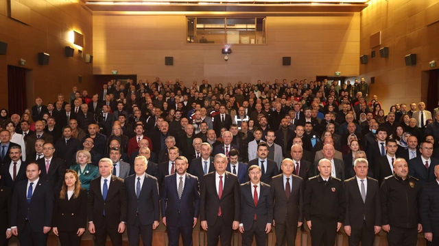 "İşte Birlik, Güçte Birlik Karabük" projesi kapsamında sunumlar yapıldı