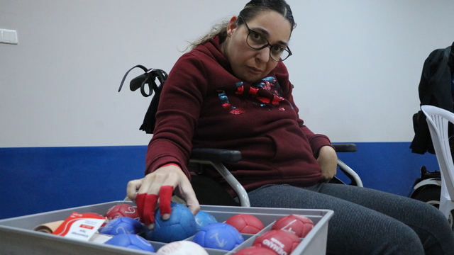 Serebral palsili Derya, boccia sporunda milli takımı hedefliyor