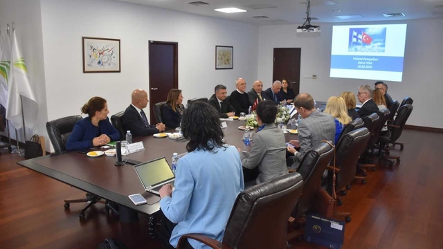 Finlandiya'nın Ankara Büyükelçisi Hamalainen, UİB'i ziyaret etti: