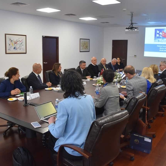 Finlandiya'nın Ankara Büyükelçisi Hamalainen, UİB'i ziyaret etti: