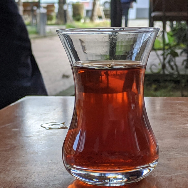 'Çayın olumlu etkisini azaltmamak için şeker eklememeli'