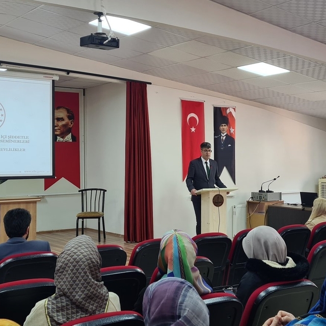 Keban'da "Kadına Yönelik Şiddet ile Erken Yaşta ve Zorla Evliliklerle Mücad...