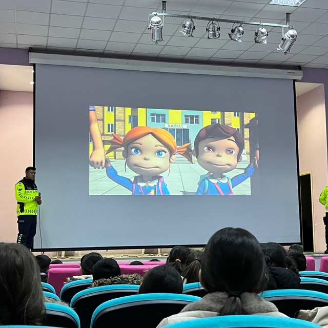 Çemişgezek'te öğrencilere trafik kuralları eğitimi verildi