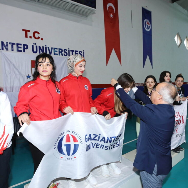 Gaziantep'te üniversiteler arası "Floor Curling Türkiye Şampiyonası" başlad...