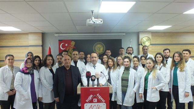 Sivas'ta eczacılar sorun ve taleplerini anlattı