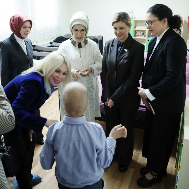 Savaş mağduru Ukraynalı çocuk sağlığına kavuştu