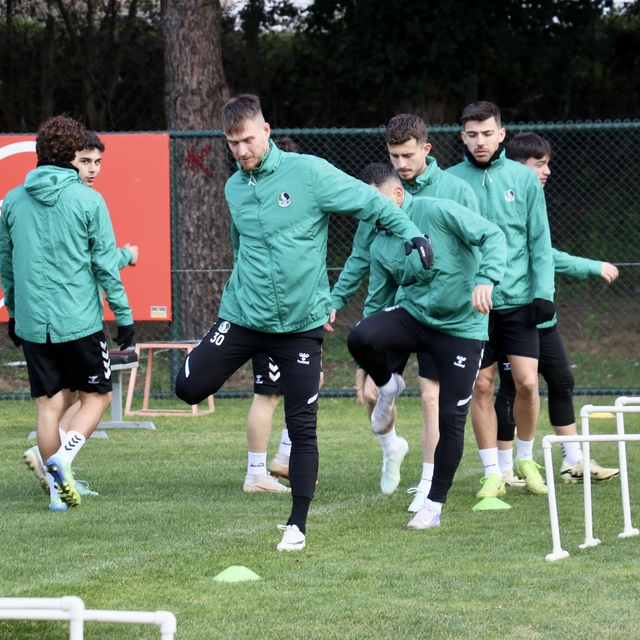 Sakaryaspor, Ümraniyespor maçının hazırlıklarına başladı