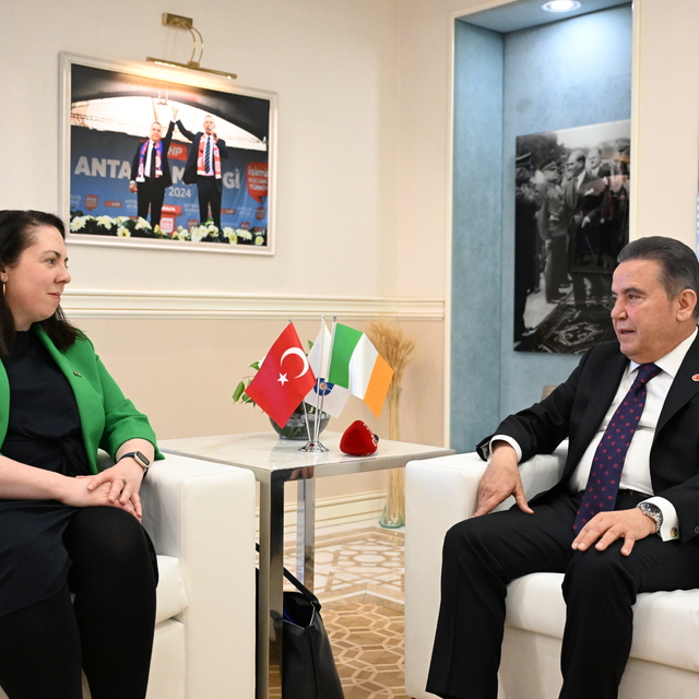 İrlanda'nın Ankara Büyükelçisi Brosnan, Antalya Büyükşehir Belediye Başkanı...