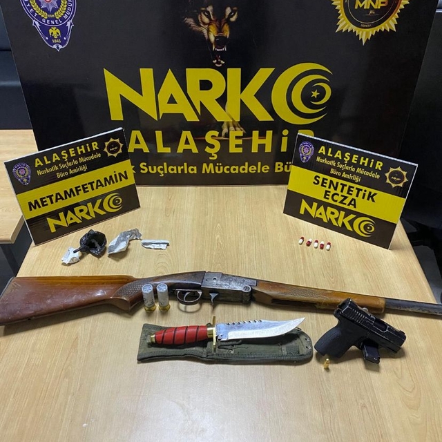 Manisa'da uyuşturucu ticareti yaptığı iddiasıyla yakalanan zanlı tutuklandı