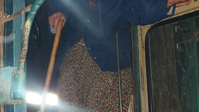 Amasya'da kar nedeniyle yaylada mahsur kalan yaşlı kadın kurtarıldı