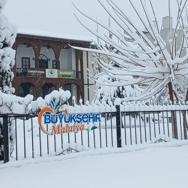 Malatya'nın 4 ilçesinde eğitime kar engeli