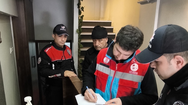 Kışın sokakta yaşayan kimsesizlerin barınma ve temel ihtiyaçları karşılanıyor