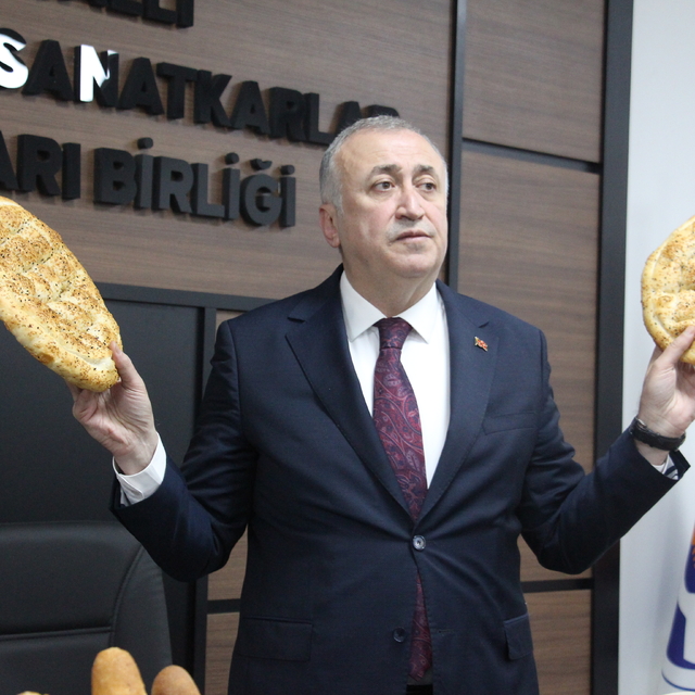 Federasyon başkanı ramazan pidesinin fiyatını açıkladı; 250 gramı 20 lira