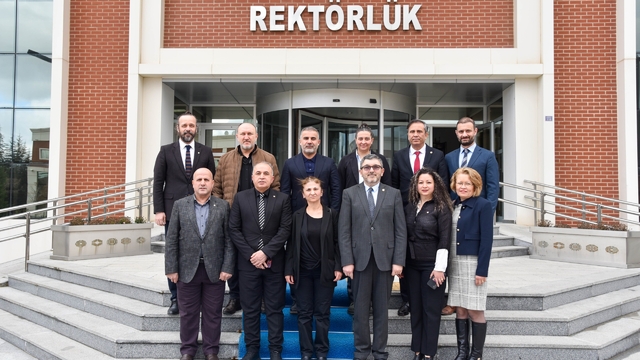 BŞEÜ ile Bozüyük TSO arasında lisansüstü eğitim işbirliği protokolü imzalandı