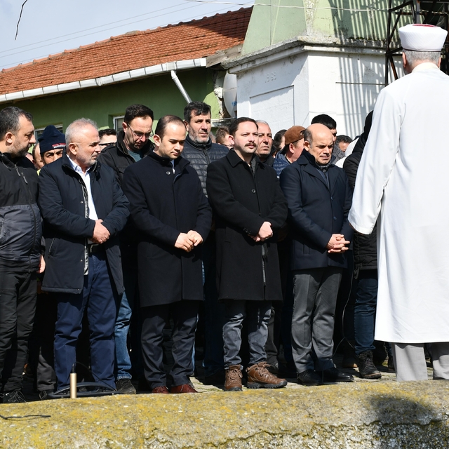 AK Parti Çanakkale Merkez İlçe Başkanı Barış'ın babasının cenazesi defnedil...