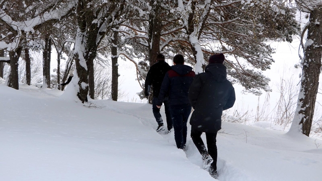 Abant'ta kar kalınlığı 30 santime ulaştı