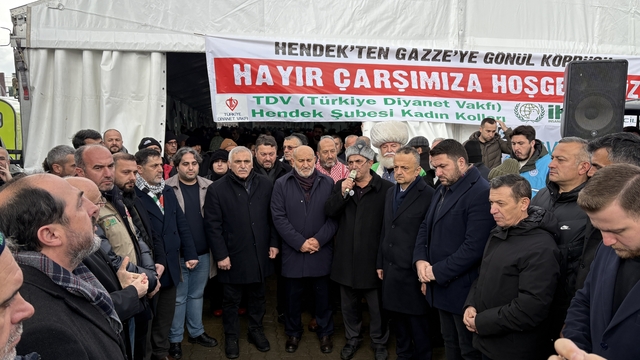 Sakarya'da 152 sivil toplum kuruluşunun desteğiyle Gazze'ye destek kermesi başlatıldı