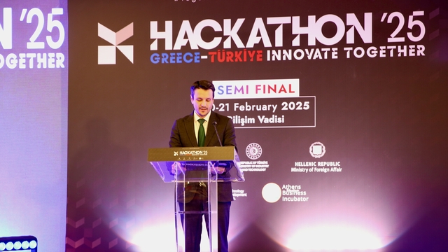"Türkiye-Yunanistan Hackathonu"nun yarı final süreci Bilişim Vadisi'nde başladı