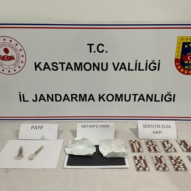 Kastamonu'da uyuşturucu operasyonunda 13 zanlı yakalandı