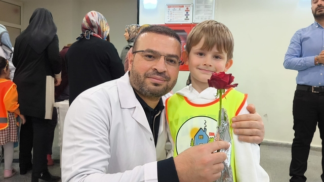 Siirt'te anaokulu öğrencilerinden hastane ziyareti