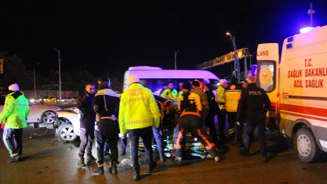 Malatya'da 2 otomobil çarpıştı: 5 yaralı