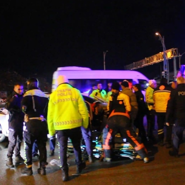 Malatya'da 2 otomobil çarpıştı: 5 yaralı