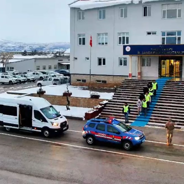 Tunceli'de, senetle 200 milyon TL'lik dolandırıcılığa 4 gözaltı