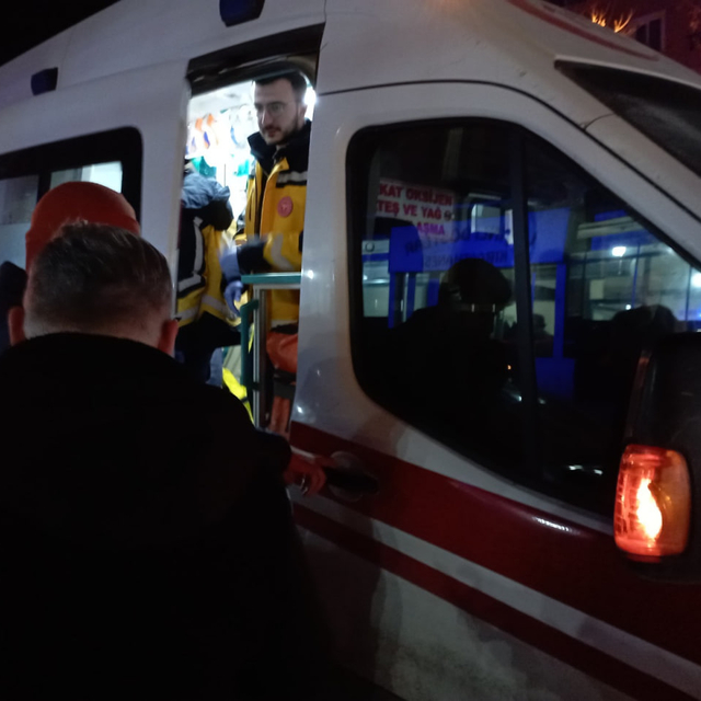 Çorum'da bıçaklı kavga; 1 yaralı