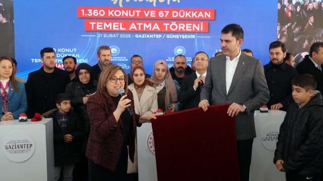 Bakan Kurum: Deprem bölgesinden asla ayrılmayacağız (2)