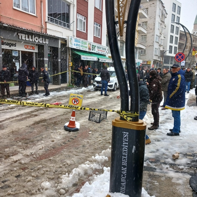 Giresun'da bir zanlı tartıştığı husumetlisini silahla vurup yaraladı