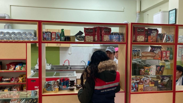 Trakya'da okul kantinleri ile çevredeki restoranlar ve marketler denetlendi