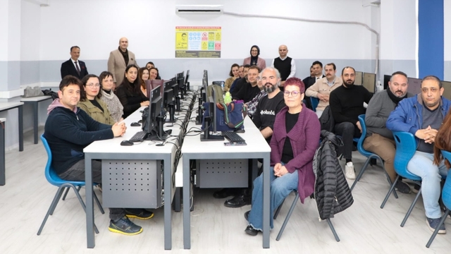 Mersin'de öğrenciler yapay zeka atölyesinde çalışma yaptı