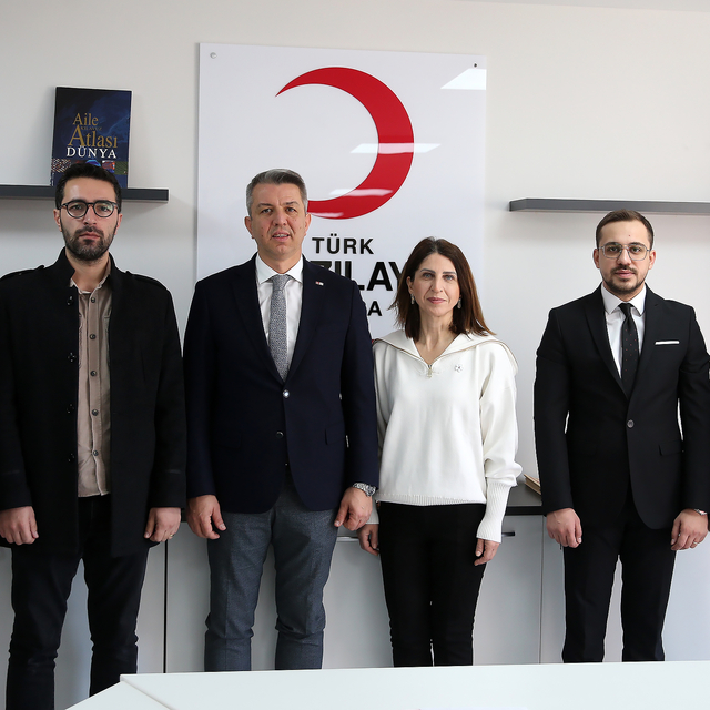 Türk Kızılay, ramazan boyunca Manisa'da 15 bin kişiye iftar verecek