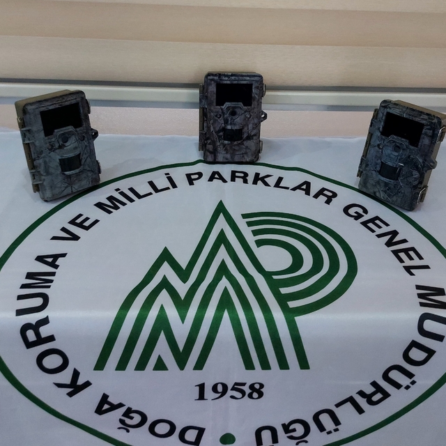 Antalya'da fotokapana yakalanan 4 avcıya 124 bin 336 lira ceza kesildi