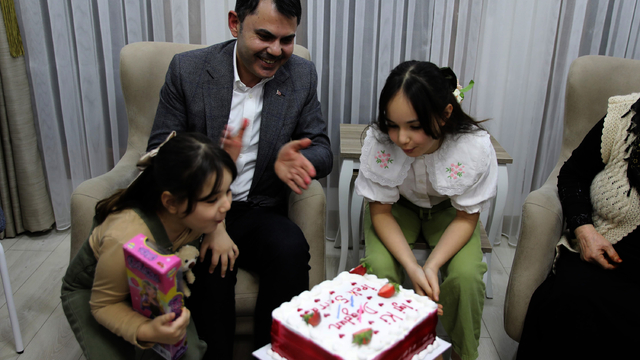 Bakan Kurum: Deprem bölgesinden asla ayrılmayacağız (3)