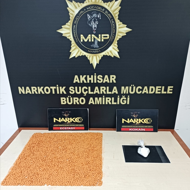 Manisa'da uyuşturucu operasyonunda 3 şüpheli tutuklandı