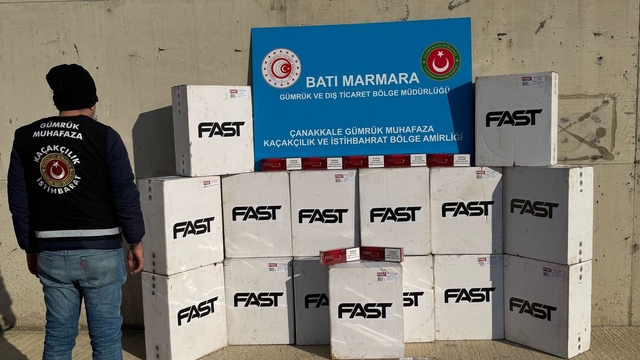 Çanakkale'de bir gemide 7 bin 500 paket kaçak sigara ele geçirildi