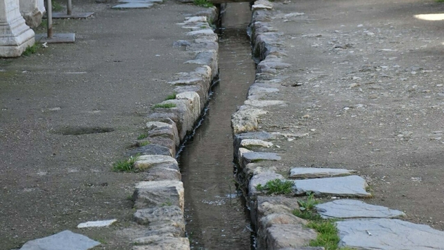 Antik kentin 2 bin yıllık su kanalları ilk günkü gibi çalışıyor