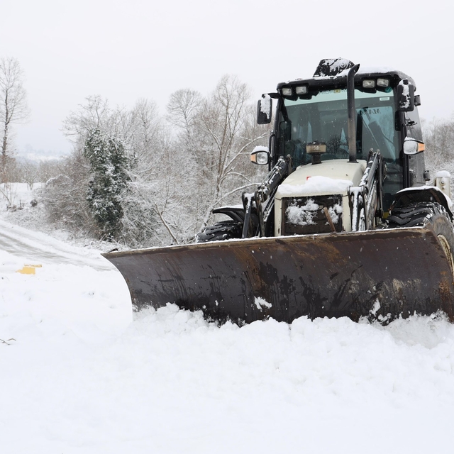 Düzce'de kardan kapanan köy yollarından 170'i ulaşıma açıldı