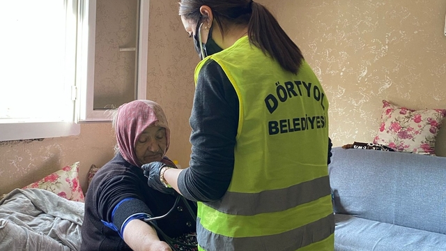Dörtyol Belediyesinden evde bakım hizmeti