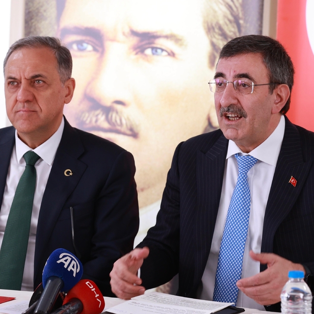 Cevdet Yılmaz: Deprem bölgesinde 450 bin civarında bağımsız birim tamamlana...