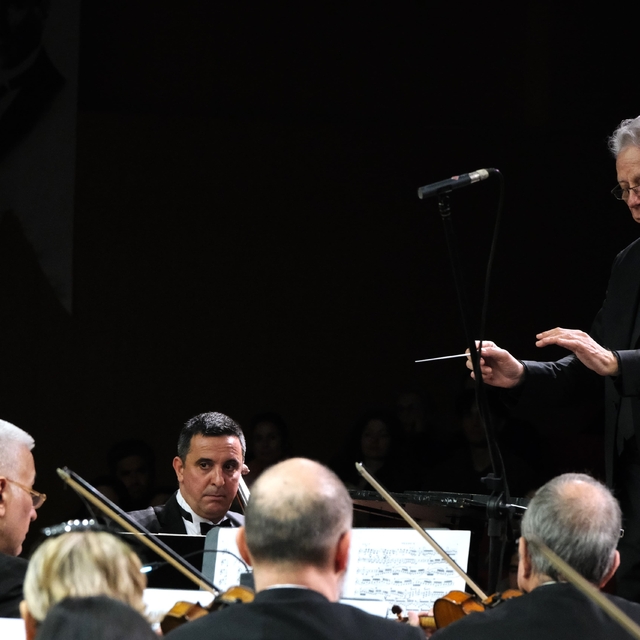 Antalya Devlet Senfoni Orkestrası, keman virtüözü Kirill Troussov'u ağırlad...