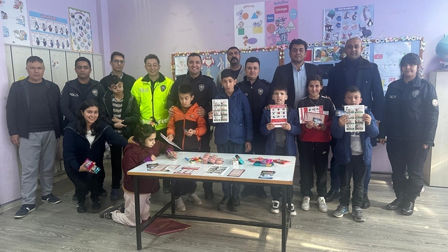 Sumbas'ta özel öğrencilere polislik mesleği tanıtıldı