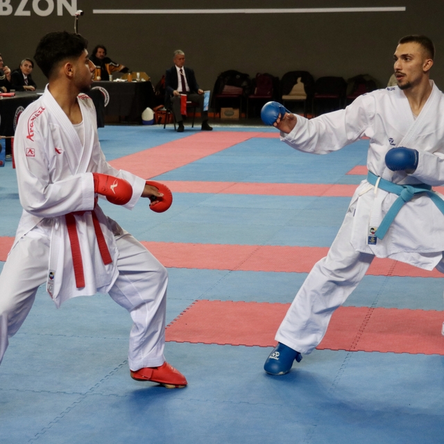 Türkiye Karate Şampiyonası Trabzon'da sürüyor