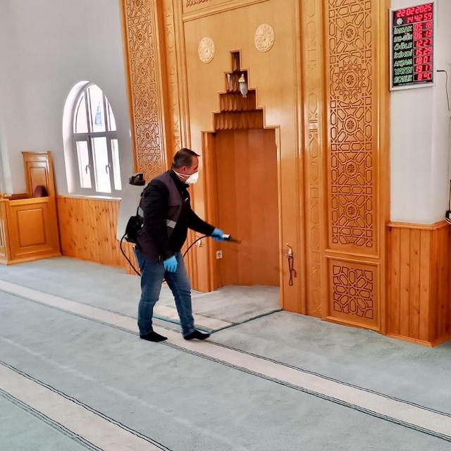 Van'da ramazan öncesi camiler temizlendi