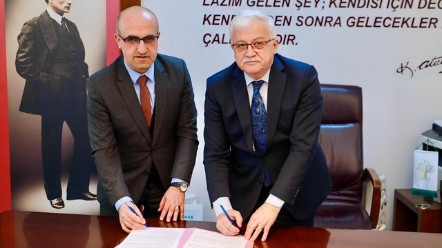 Burhaniye'de hükümlülerin topluma kazandırılmasına yönelik protokol imzalandı