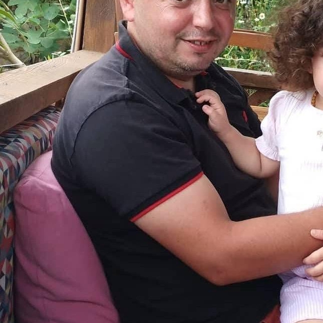 Başına tahta parçası düşen belediye işçisi, 5 günlük yaşam savaşını kaybett...