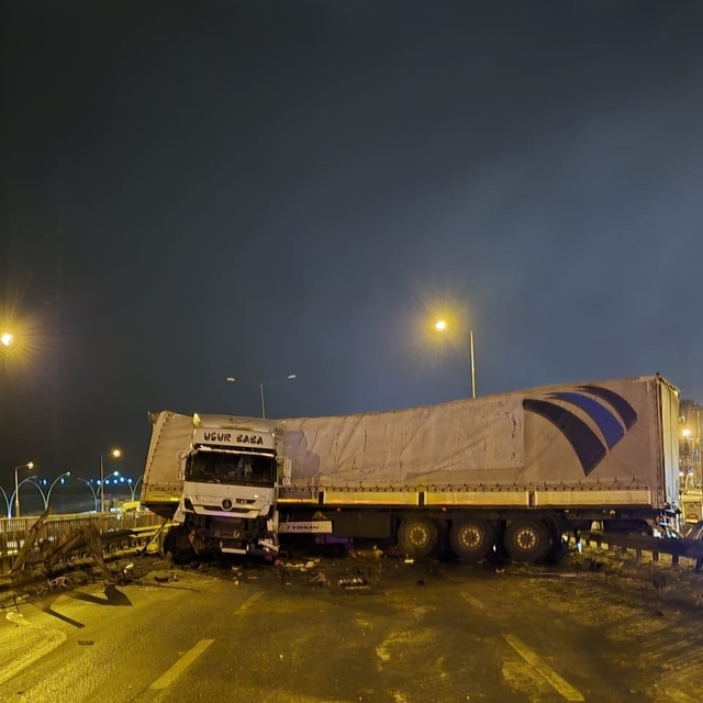 Trabzon'da zincirleme trafik kazasında 1 kişi yaralandı