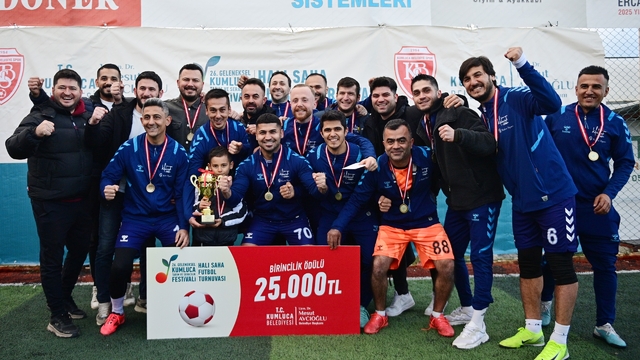Kumluca'da 26. Tarım ve Seracılık Festivali kapsamında halı saha futbol turnuvası düzenlendi