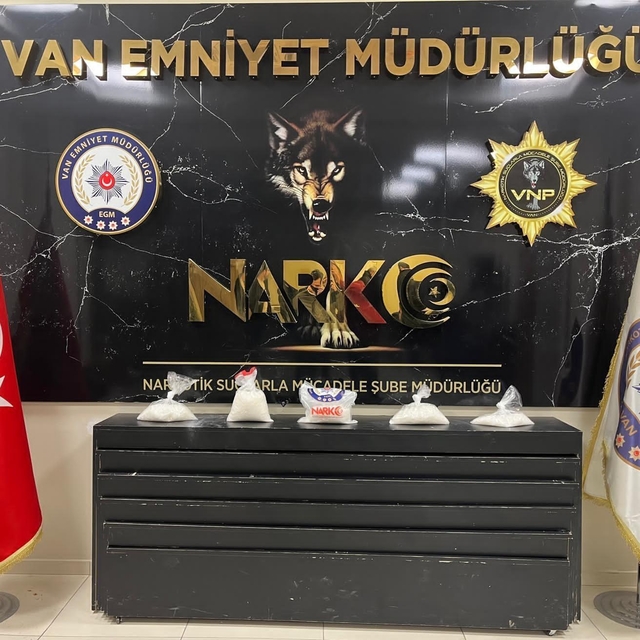 Van'da 7 kilo 415 gram sentetik uyuşturucu ele geçirildi